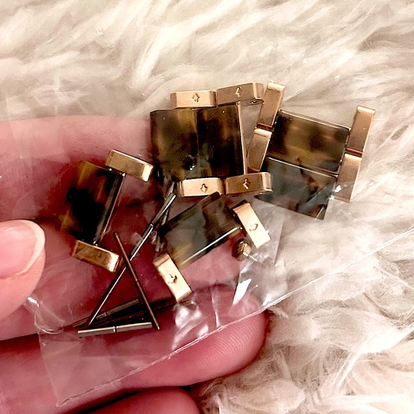 Michael Kors Women's Parker Chronograph Watch MK5538 - Picture 13 of 15